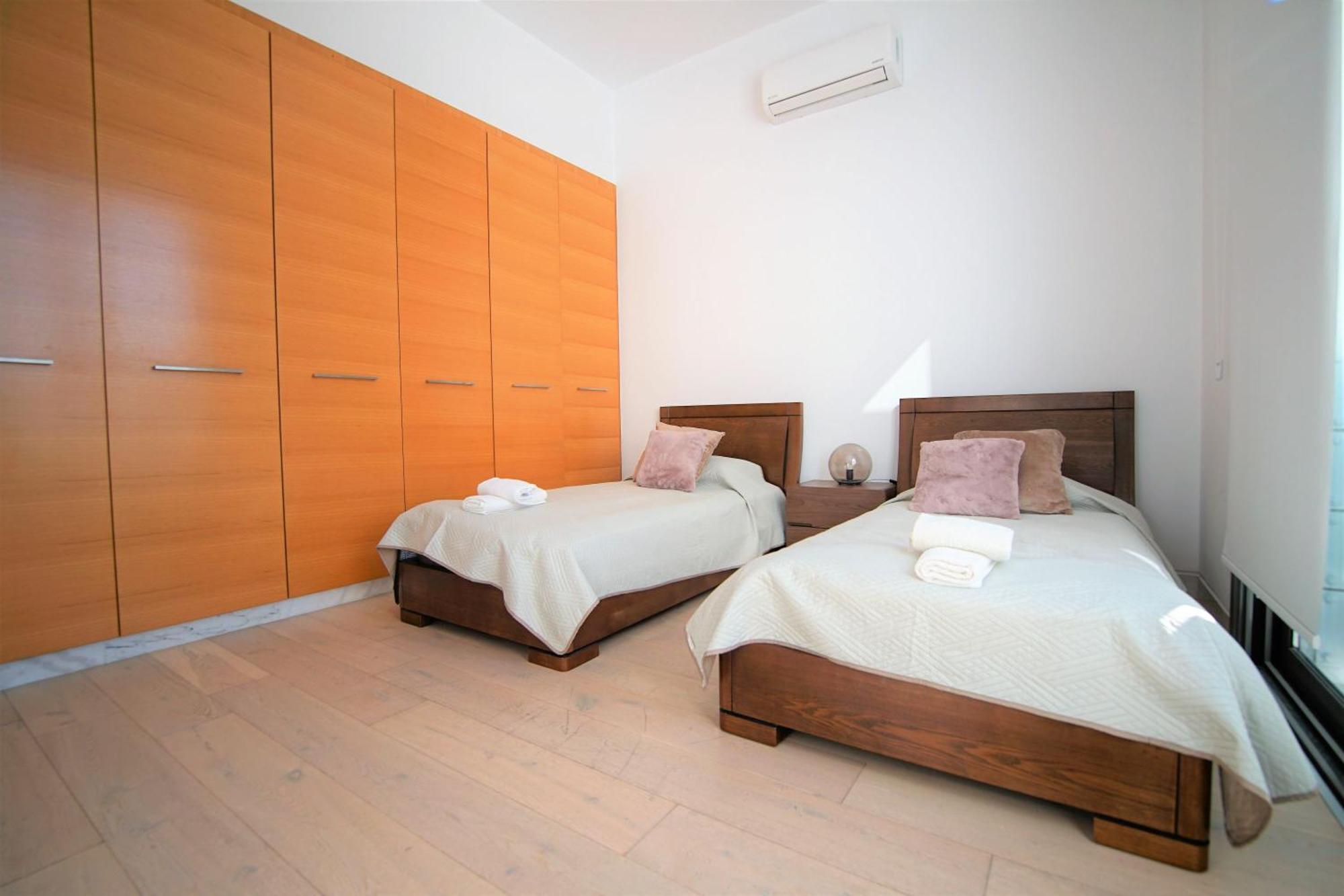 Downtown Villa 1 Paphos Ngoại thất bức ảnh